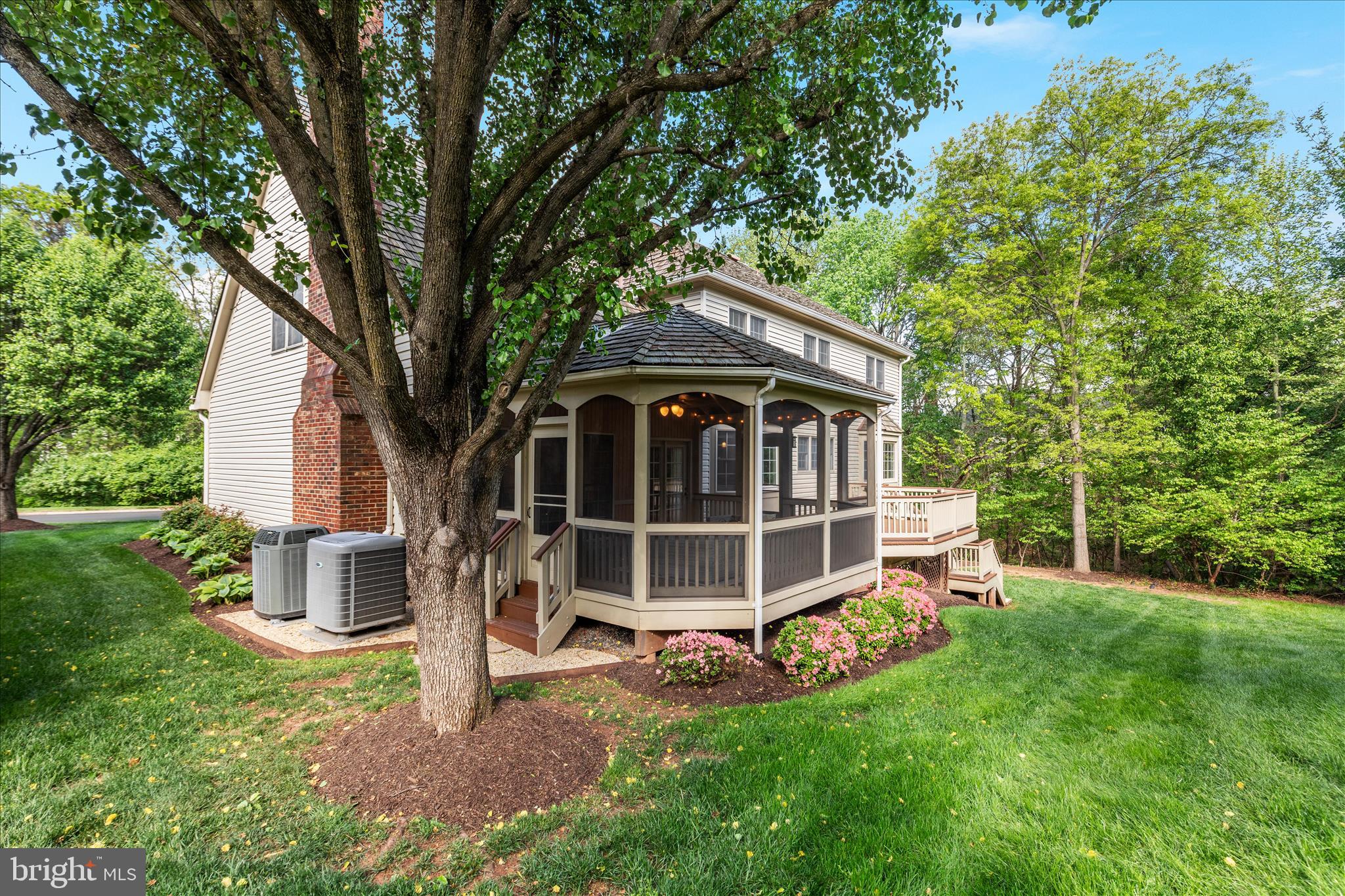 ASHBURTON OAKS - Residential