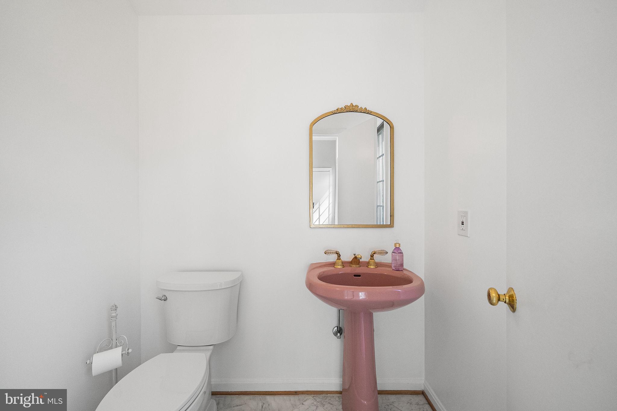 COLUMBIA OAKS - Residential