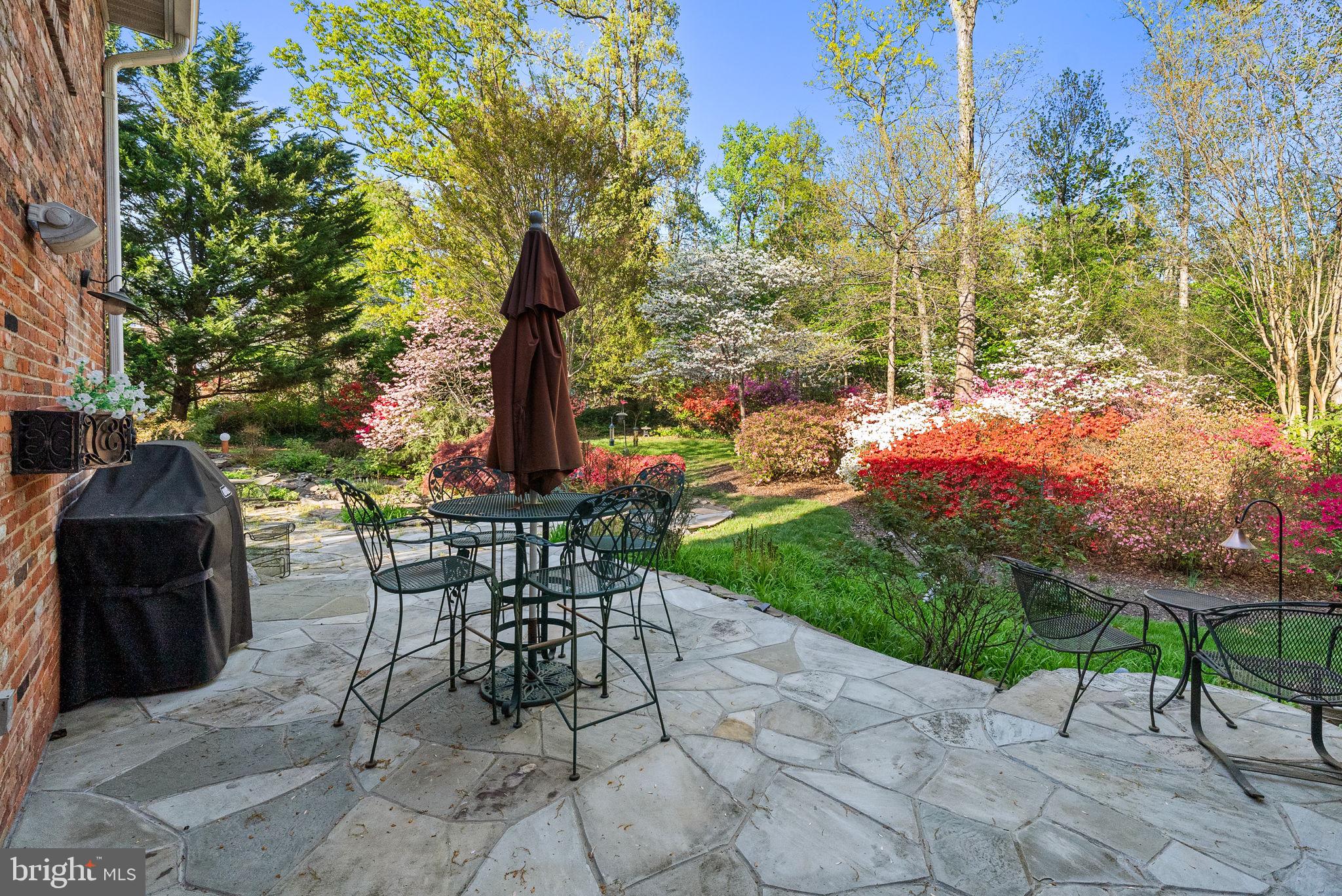 COLUMBIA OAKS - Residential