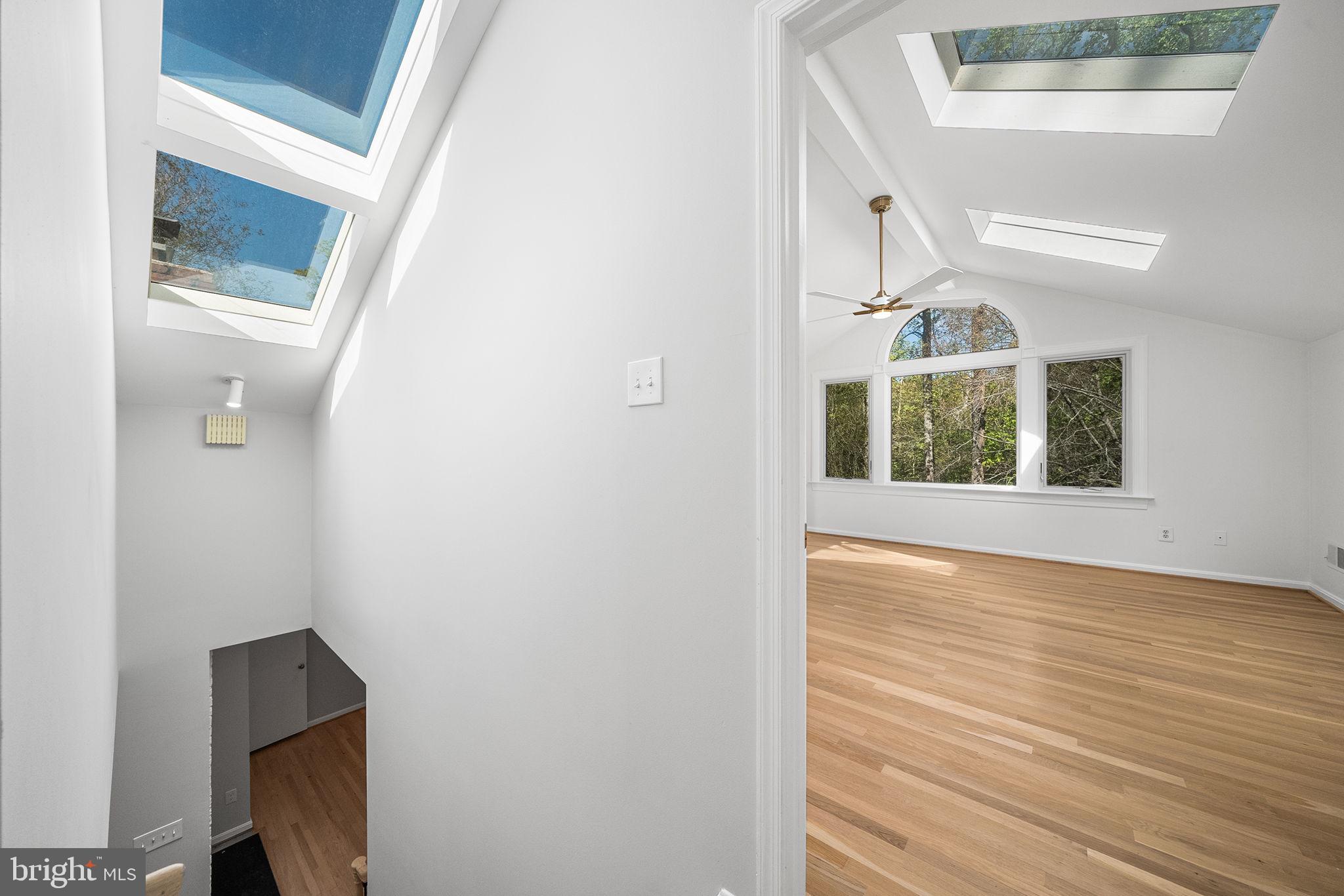 COLUMBIA OAKS - Residential