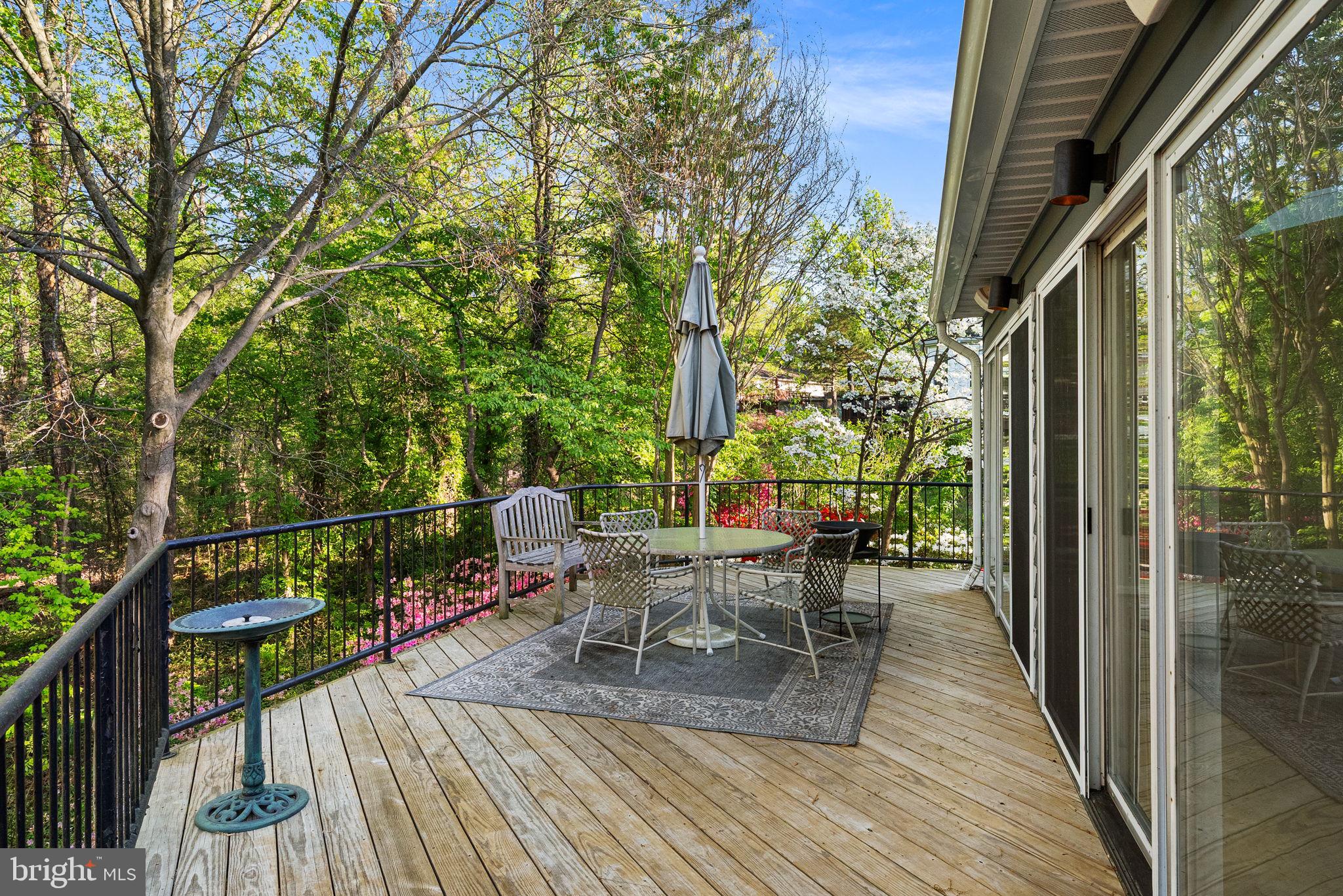 COLUMBIA OAKS - Residential