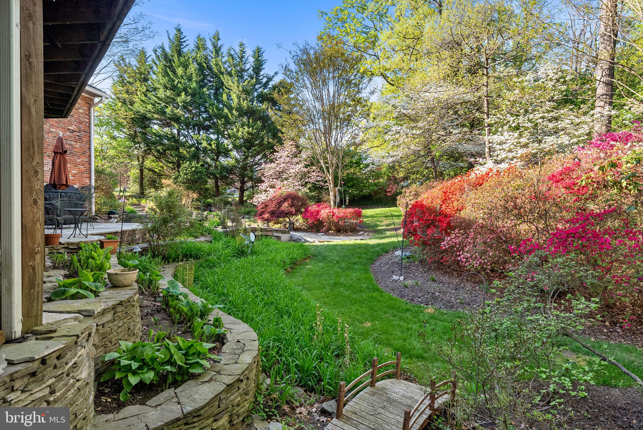 COLUMBIA OAKS - Residential