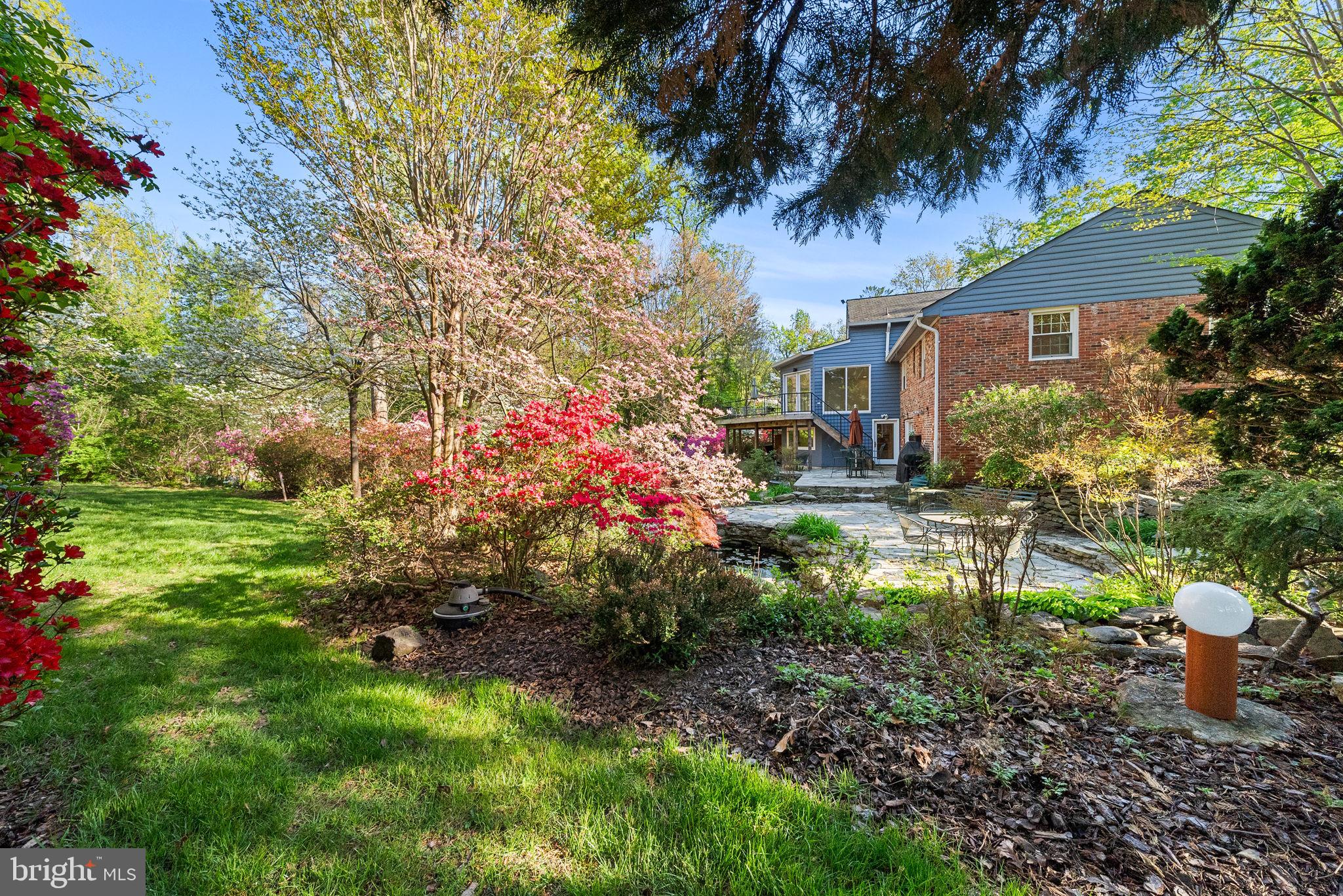 COLUMBIA OAKS - Residential