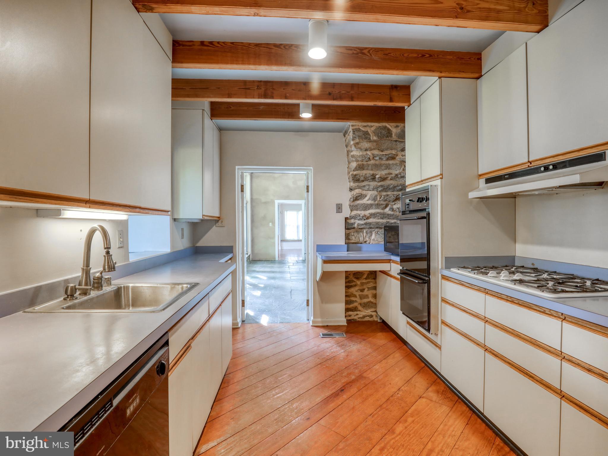 MEETINGHOUSE FARM - Residential