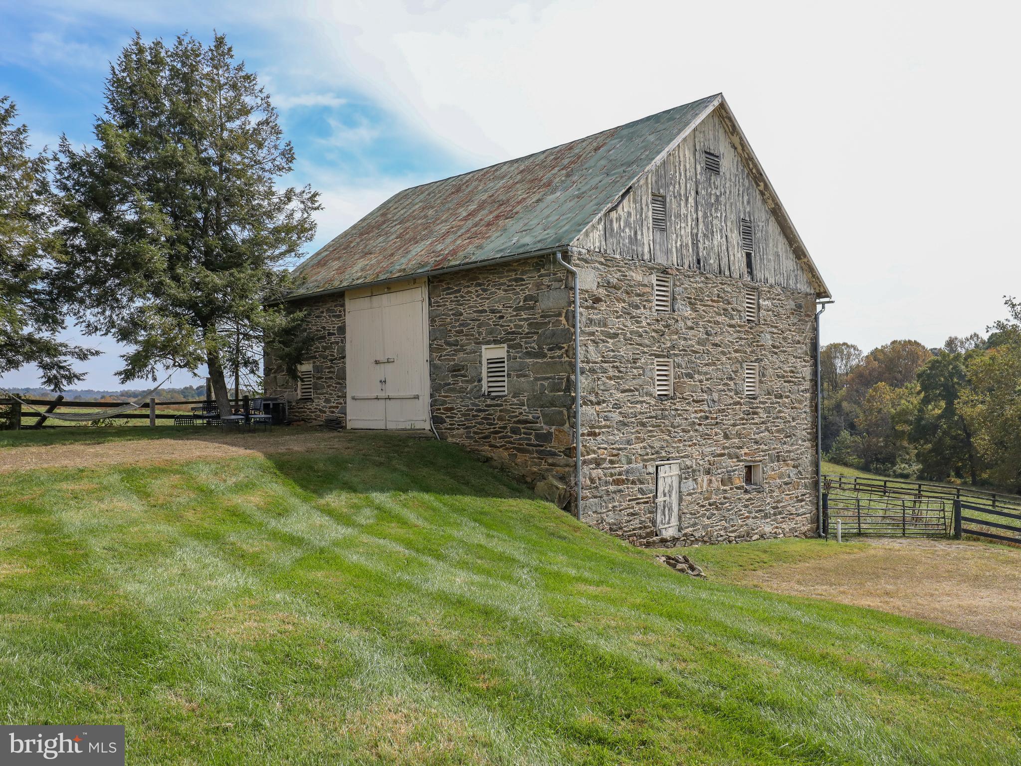 MEETINGHOUSE FARM - Residential