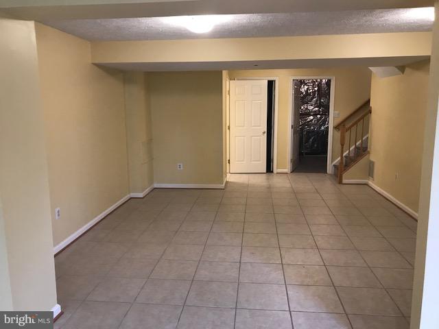 BALLENGER CROSSING - Residential Lease