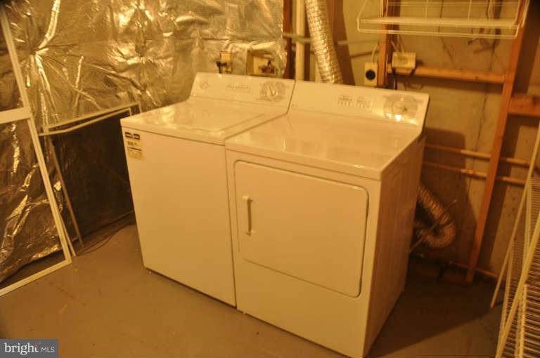 BALLENGER CROSSING - Residential Lease