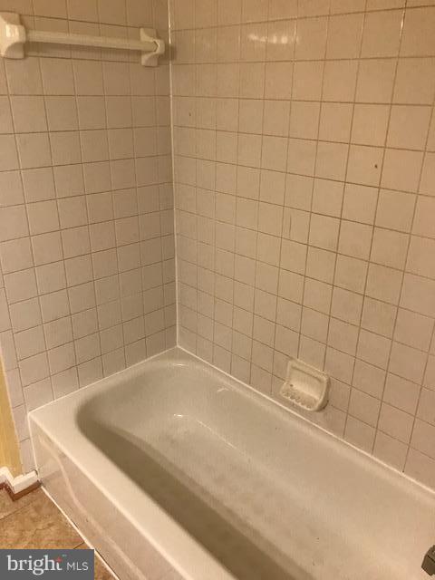 BALLENGER CROSSING - Residential Lease