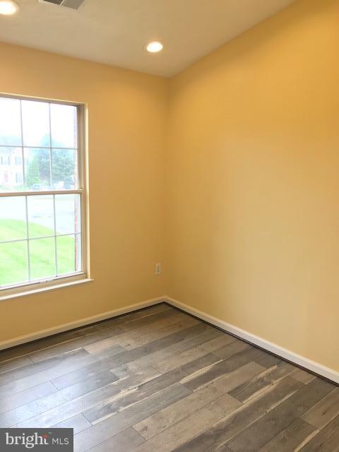 BALLENGER CROSSING - Residential Lease