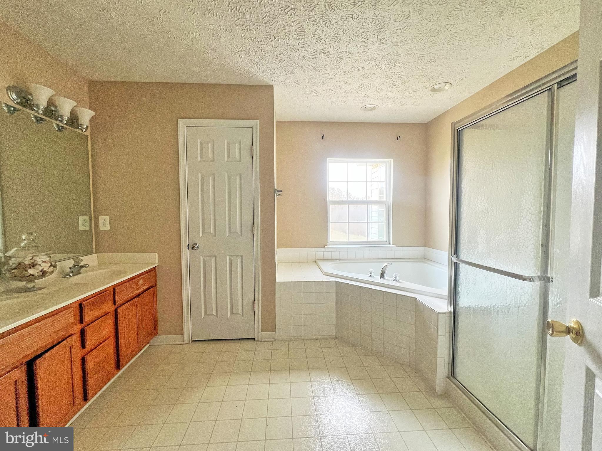 MANCHESTER FARMS - Residential