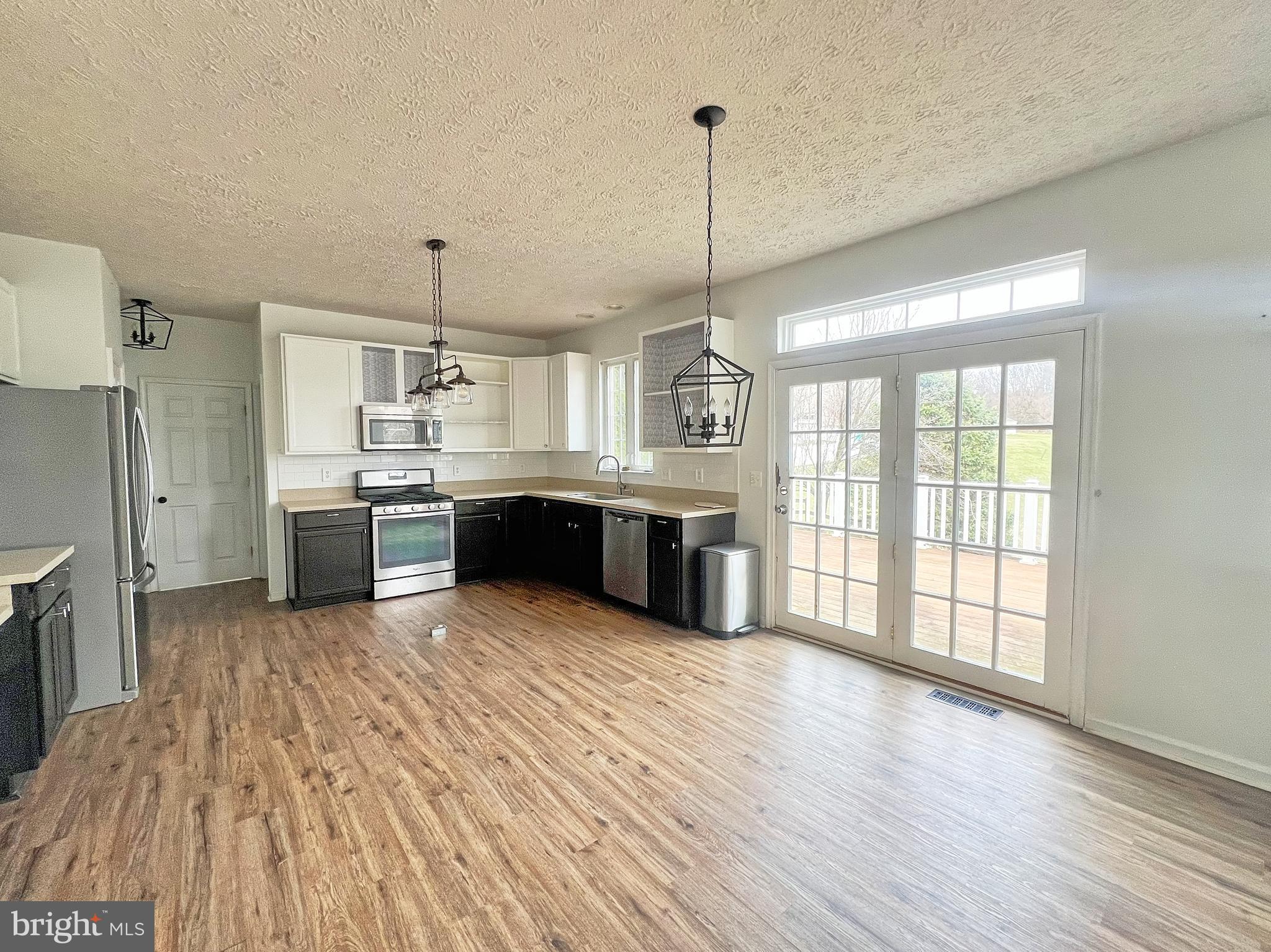 MANCHESTER FARMS - Residential