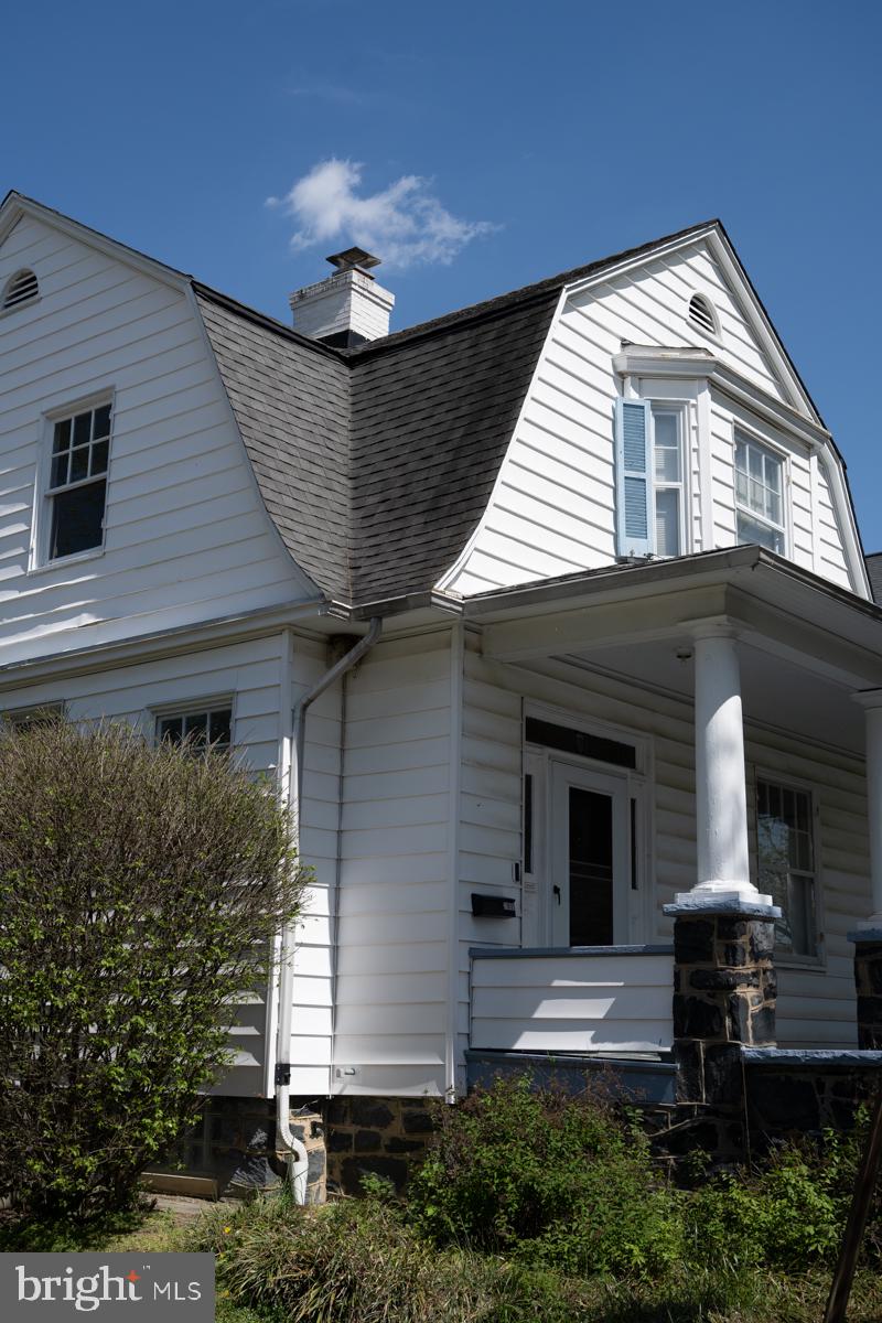 LAURAVILLE HISTORIC DISTRICT - Residential