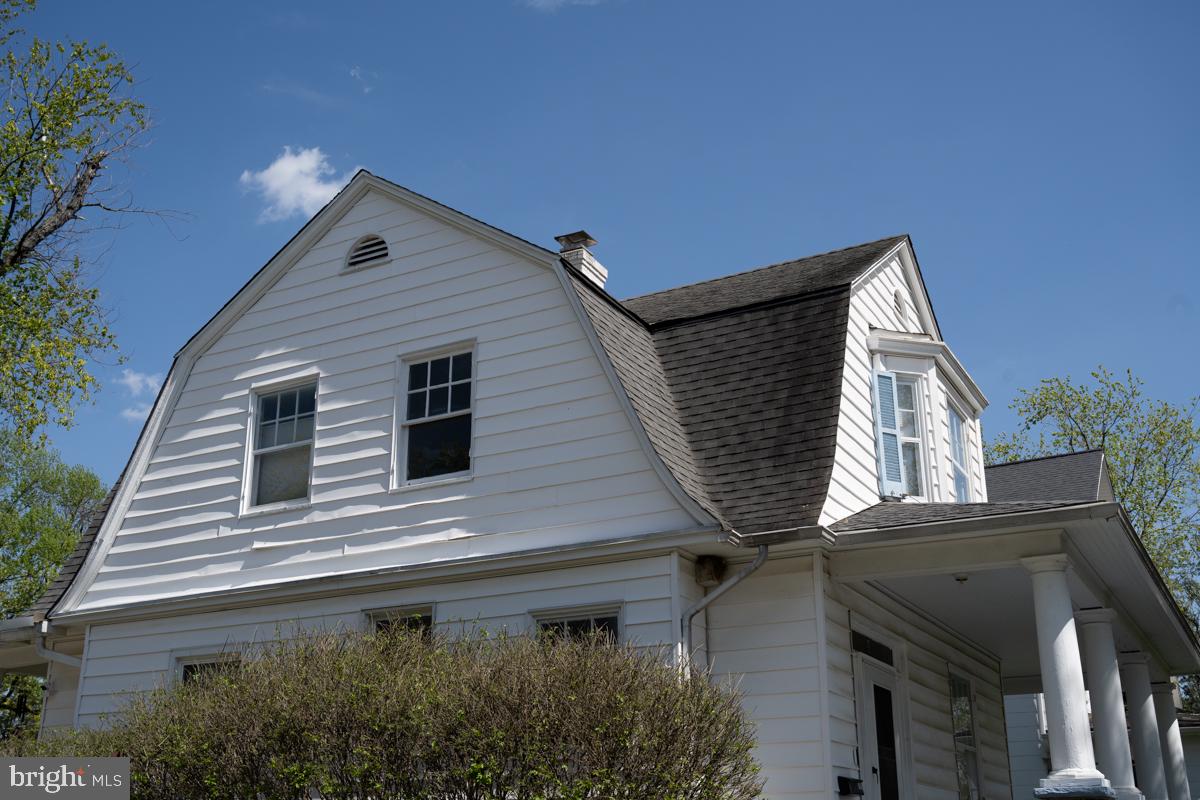 LAURAVILLE HISTORIC DISTRICT - Residential