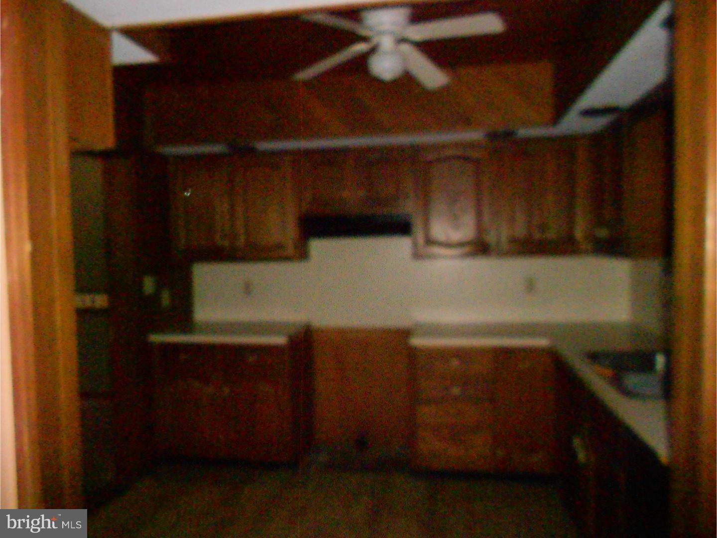 SUMMIT HILL - Residential