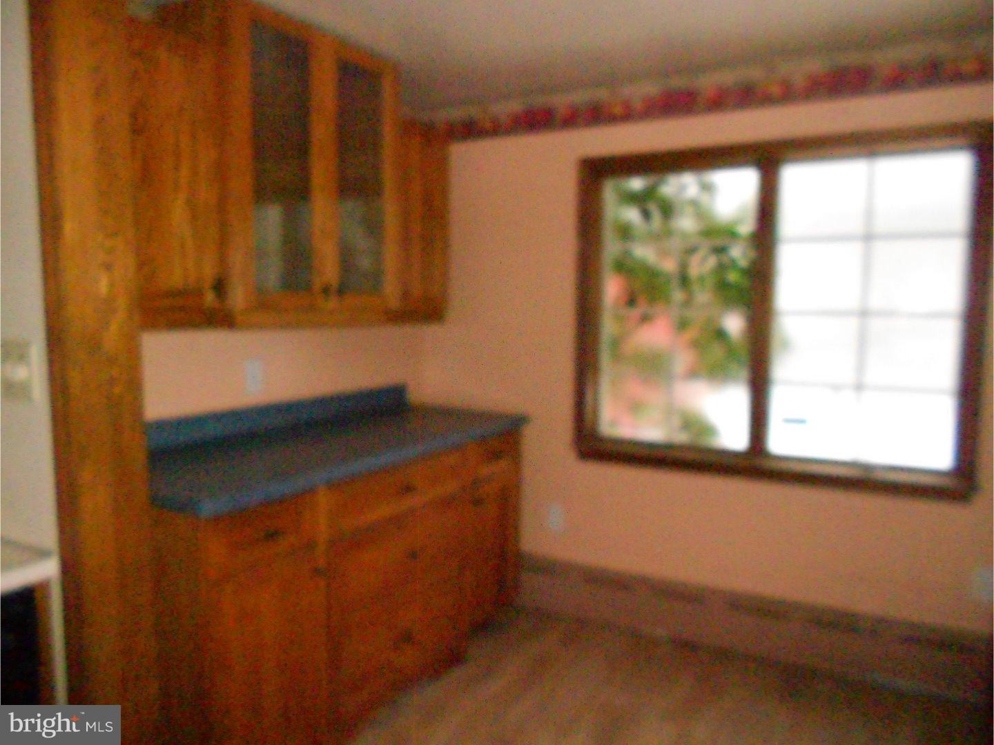SUMMIT HILL - Residential
