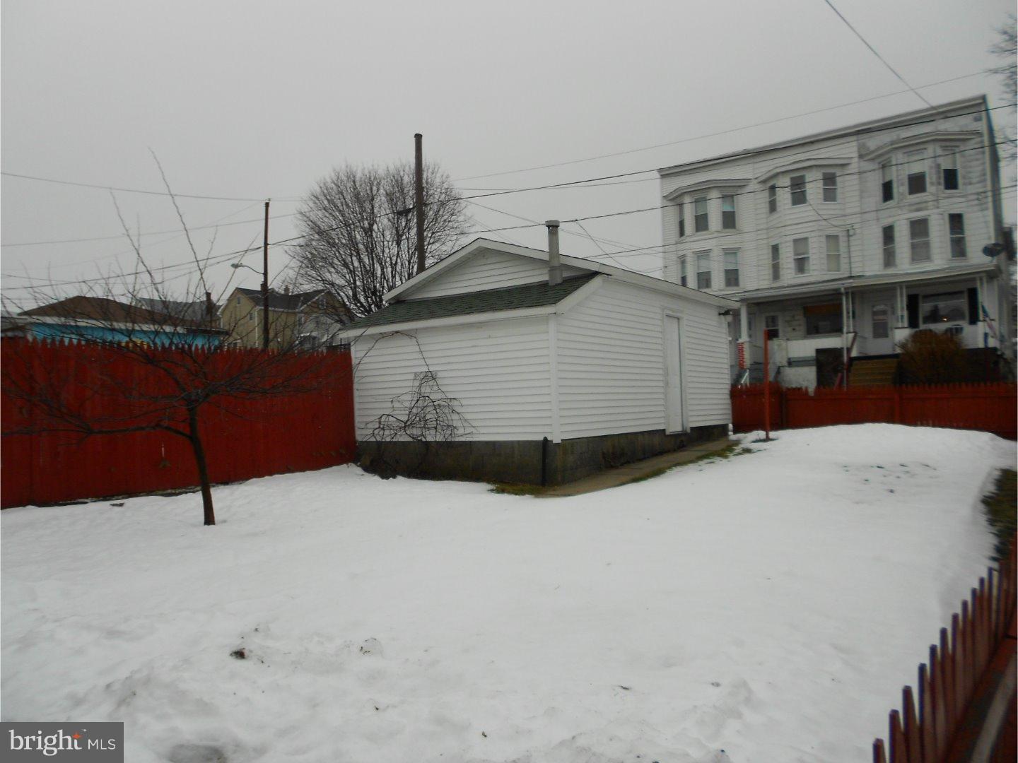 SUMMIT HILL - Residential