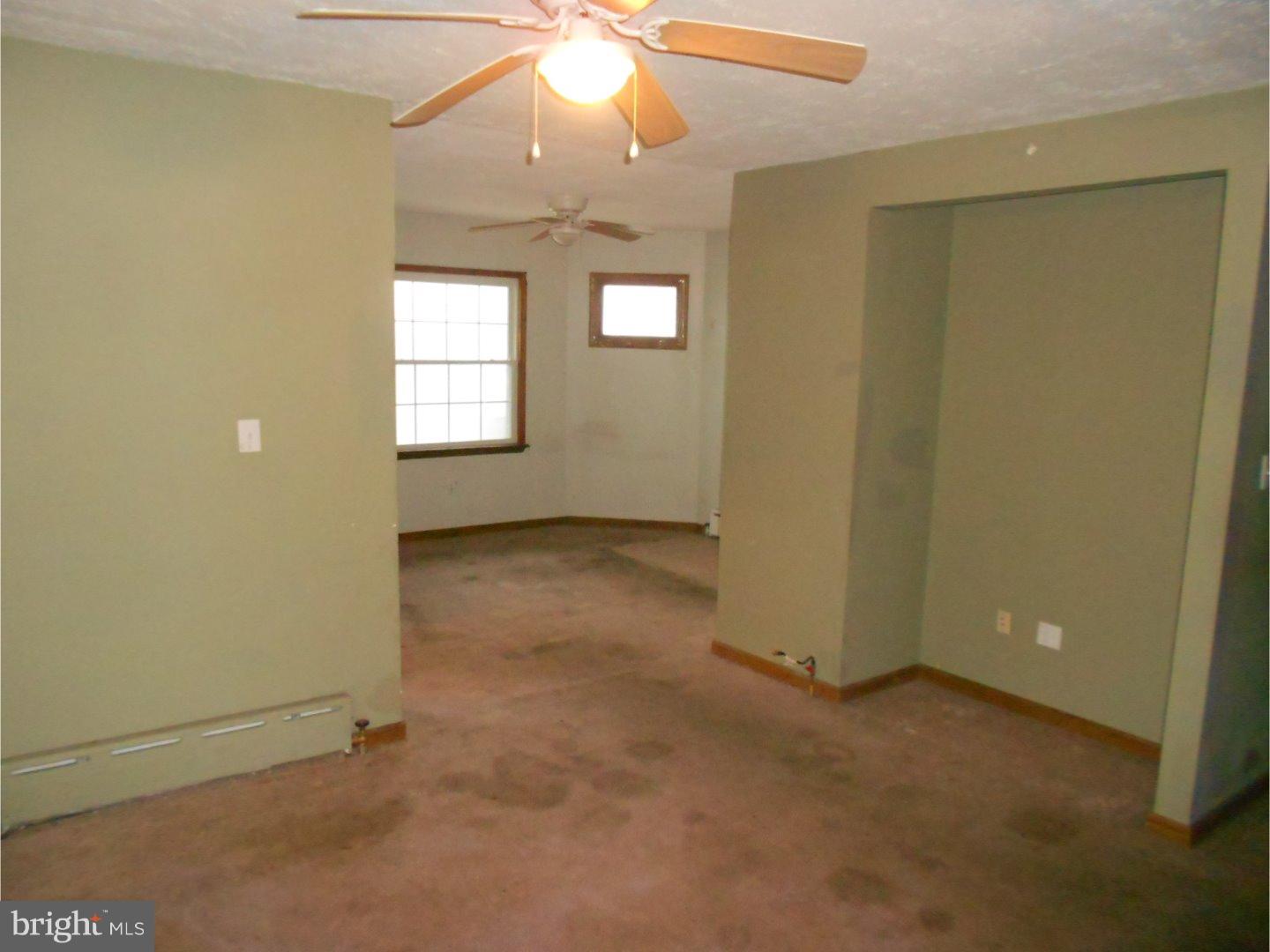 SUMMIT HILL - Residential