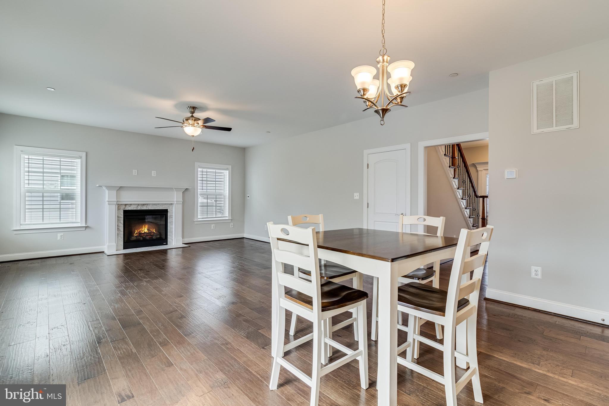 MEADOWS AT TOWN RUN - Residential Lease