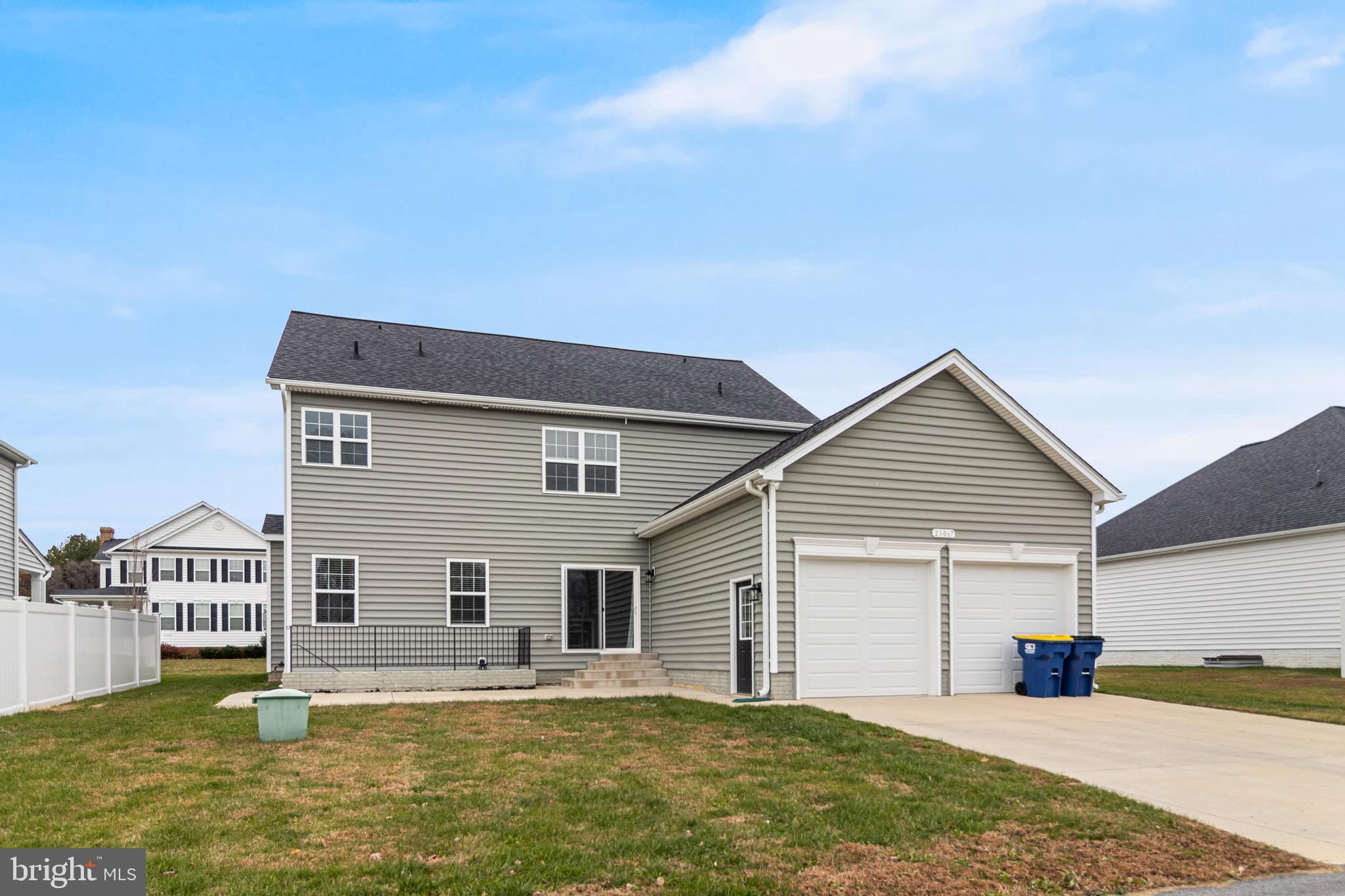 MEADOWS AT TOWN RUN - Residential Lease