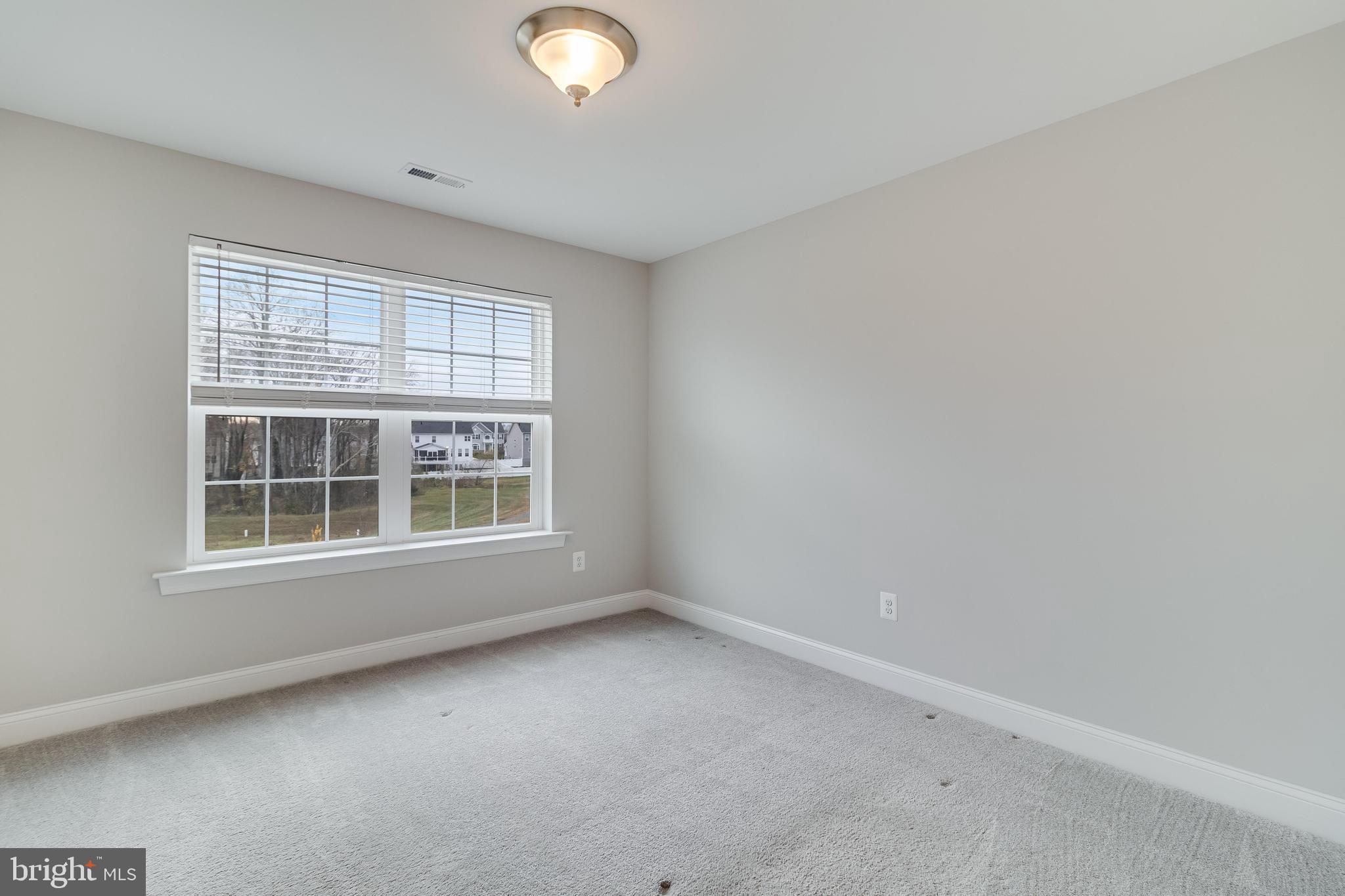 MEADOWS AT TOWN RUN - Residential Lease