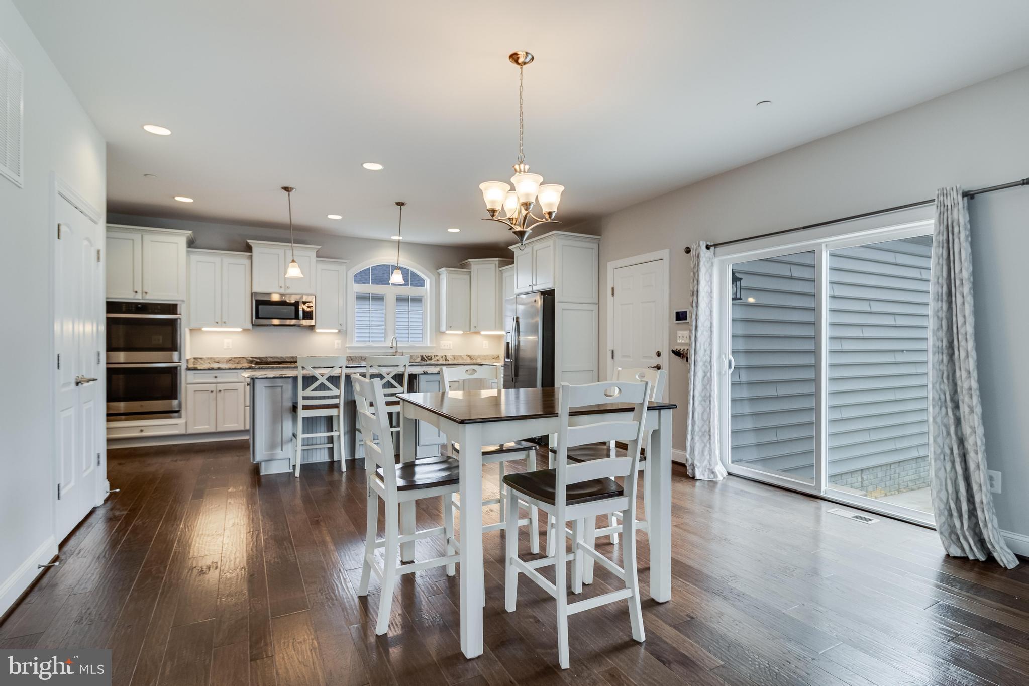 MEADOWS AT TOWN RUN - Residential Lease