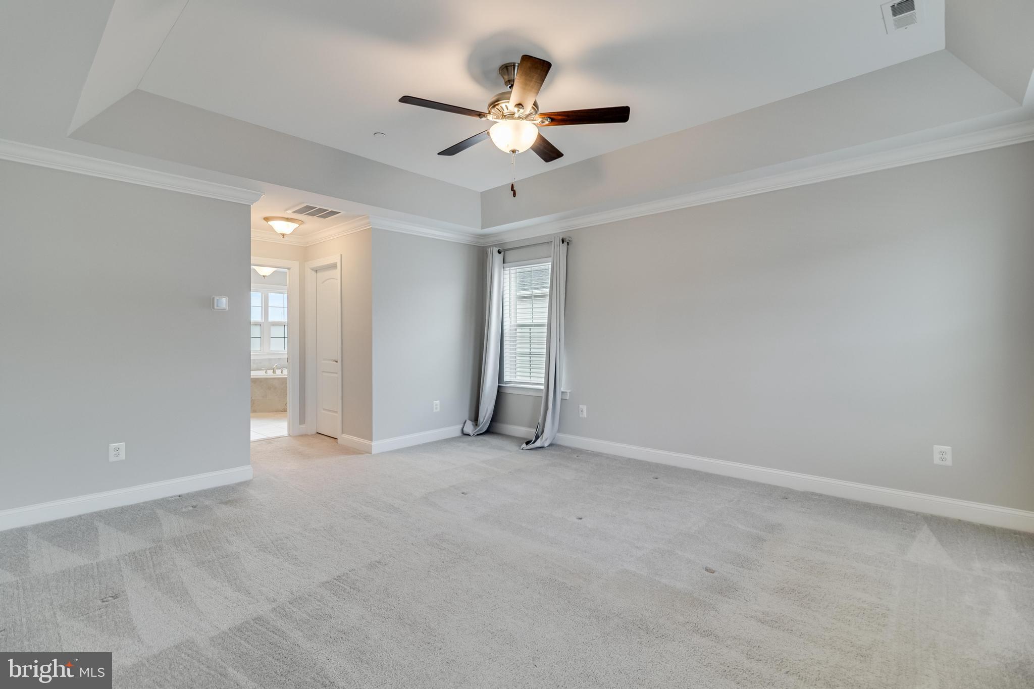 MEADOWS AT TOWN RUN - Residential Lease