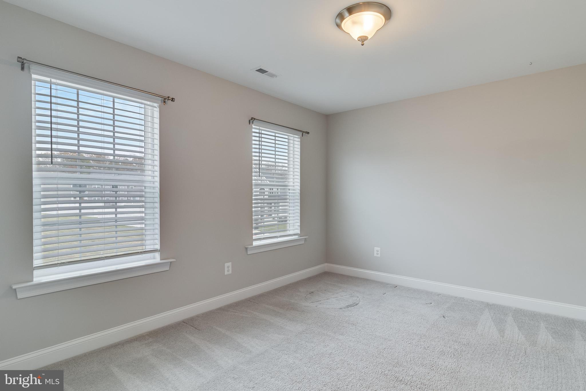 MEADOWS AT TOWN RUN - Residential Lease