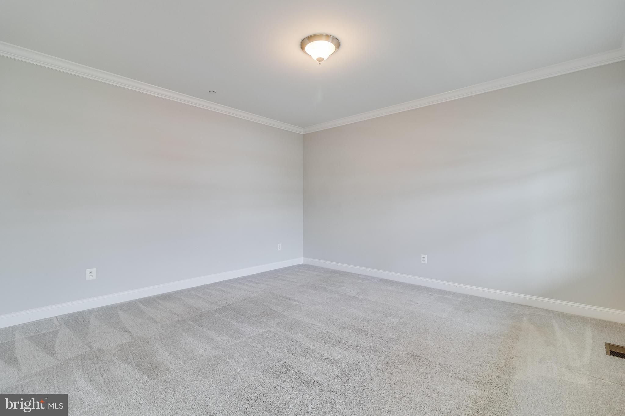 MEADOWS AT TOWN RUN - Residential Lease