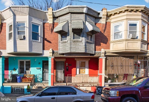 Townhouse For Sale - 4250 N Darien Street<br/> PHILADELPHIA, PA 19140