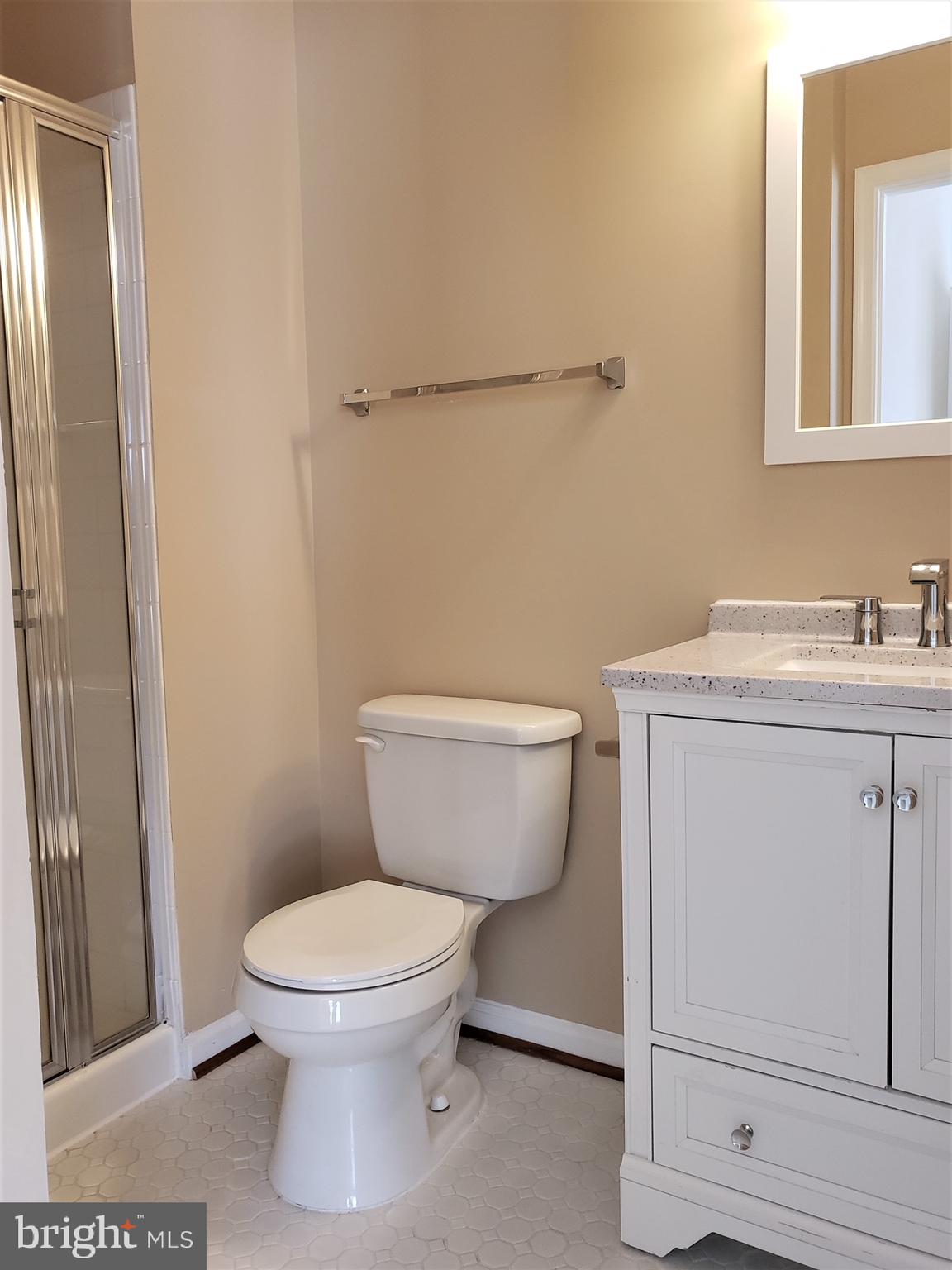 NORTHLAKE - Residential Lease