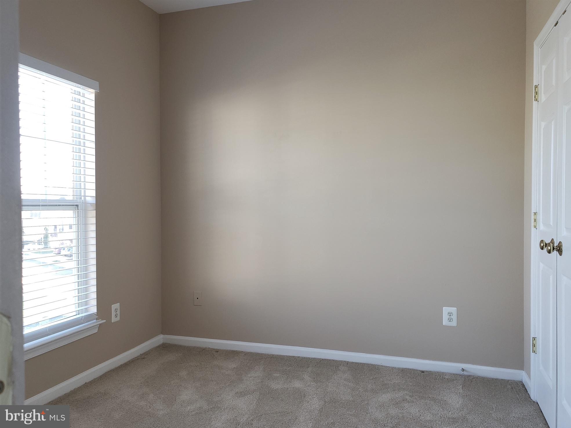 NORTHLAKE - Residential Lease