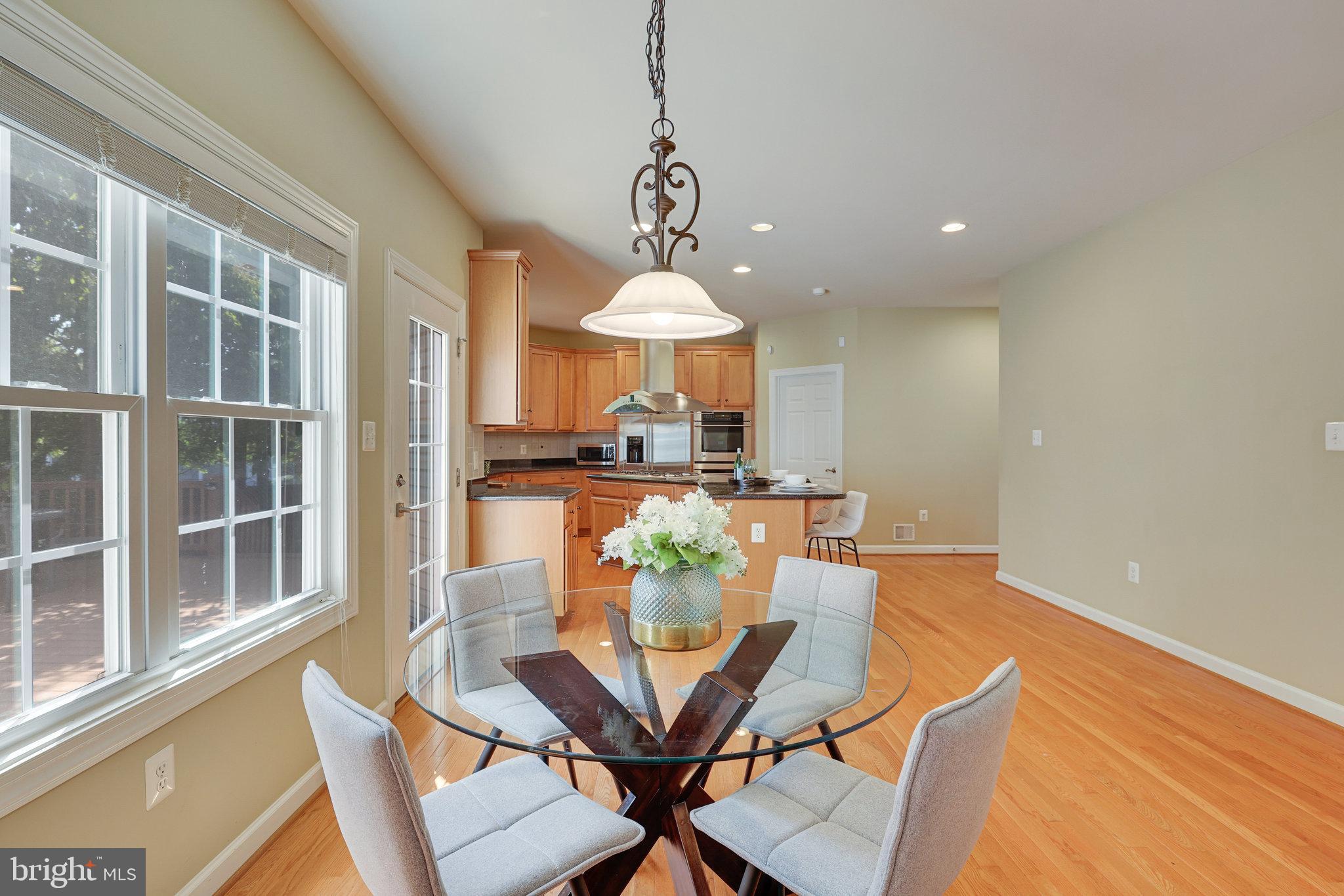 PIMMIT HILLS - Residential