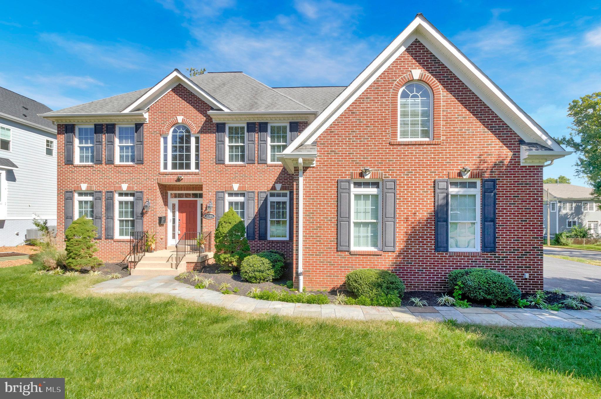 PIMMIT HILLS - Residential