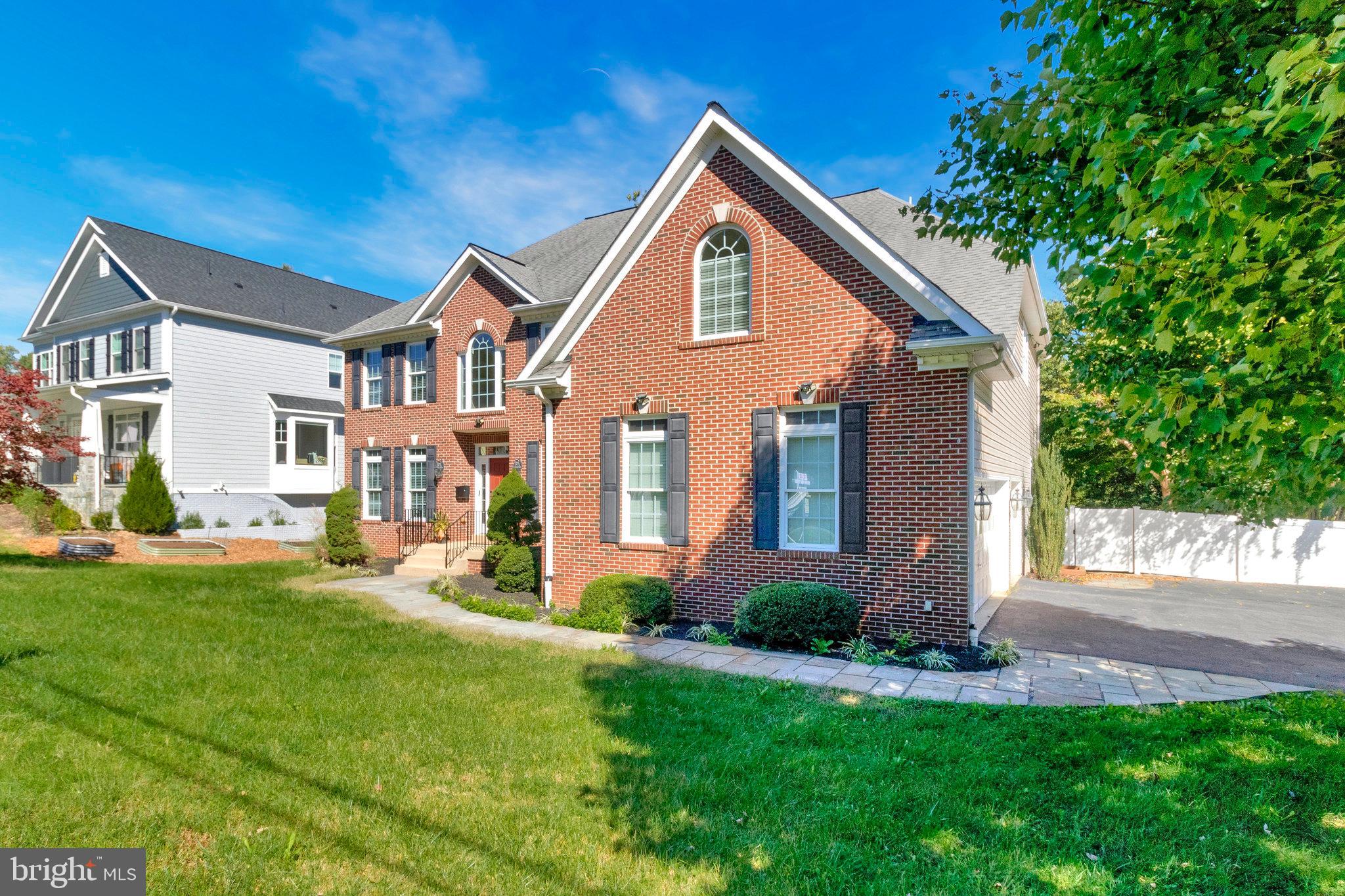 PIMMIT HILLS - Residential