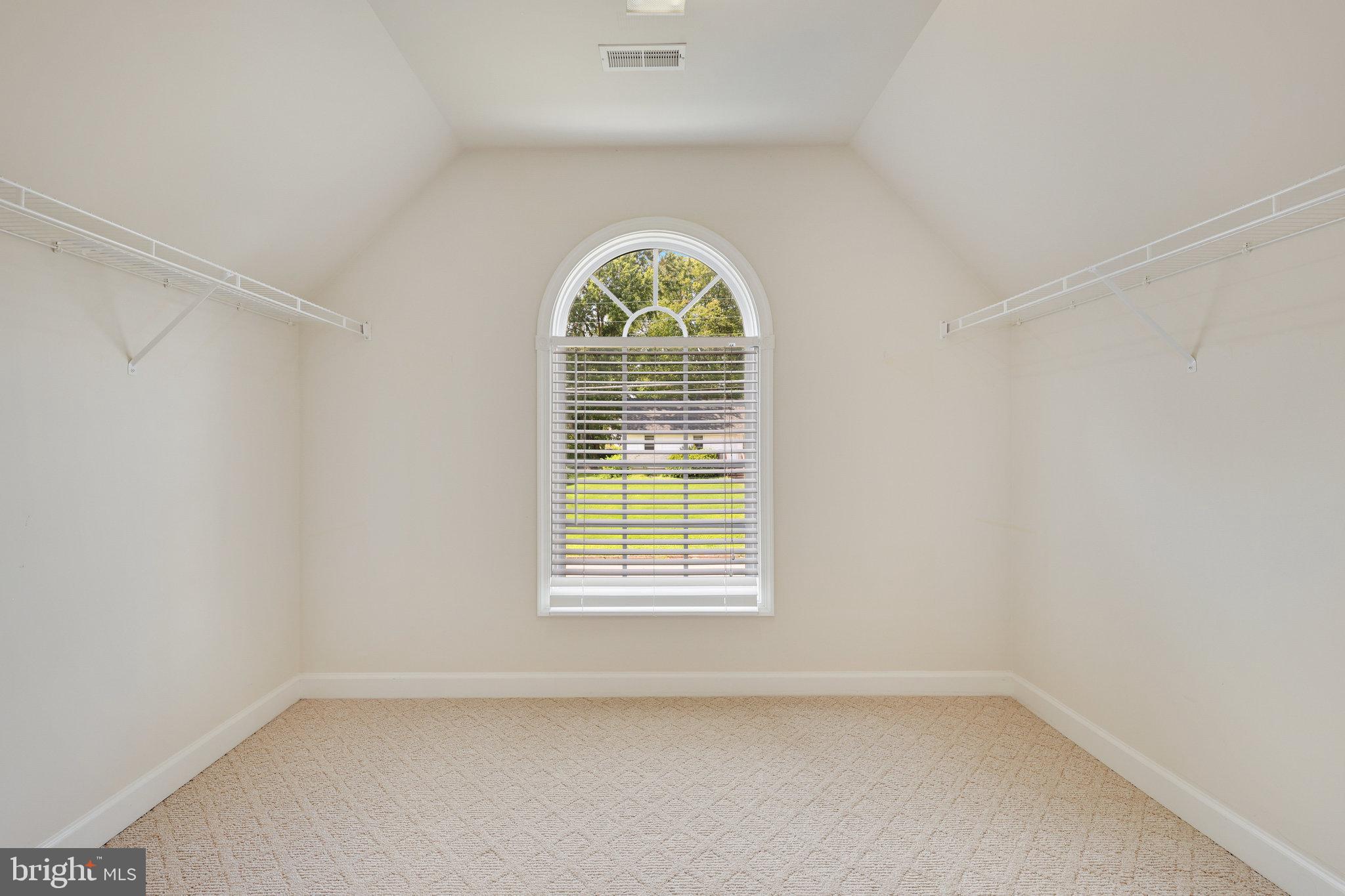 PIMMIT HILLS - Residential