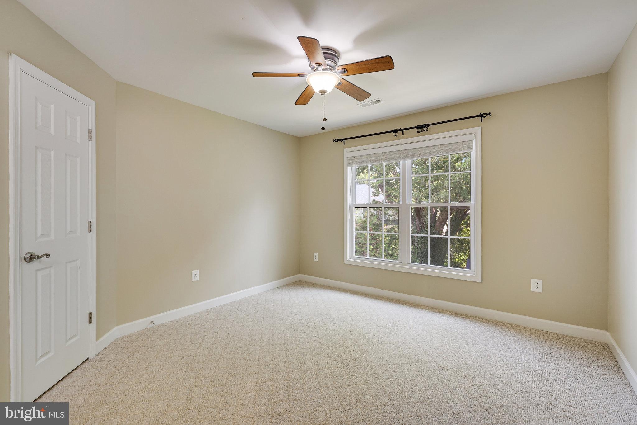 PIMMIT HILLS - Residential