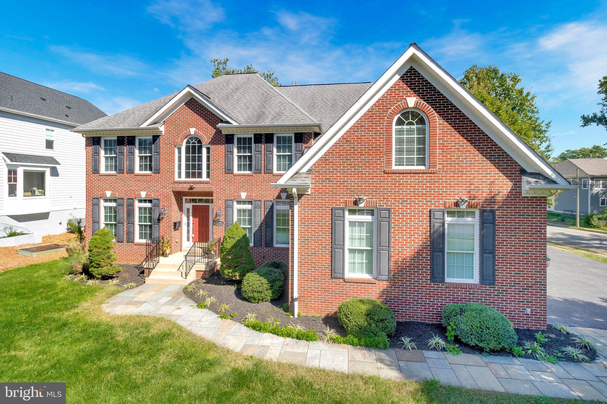 PIMMIT HILLS - Residential