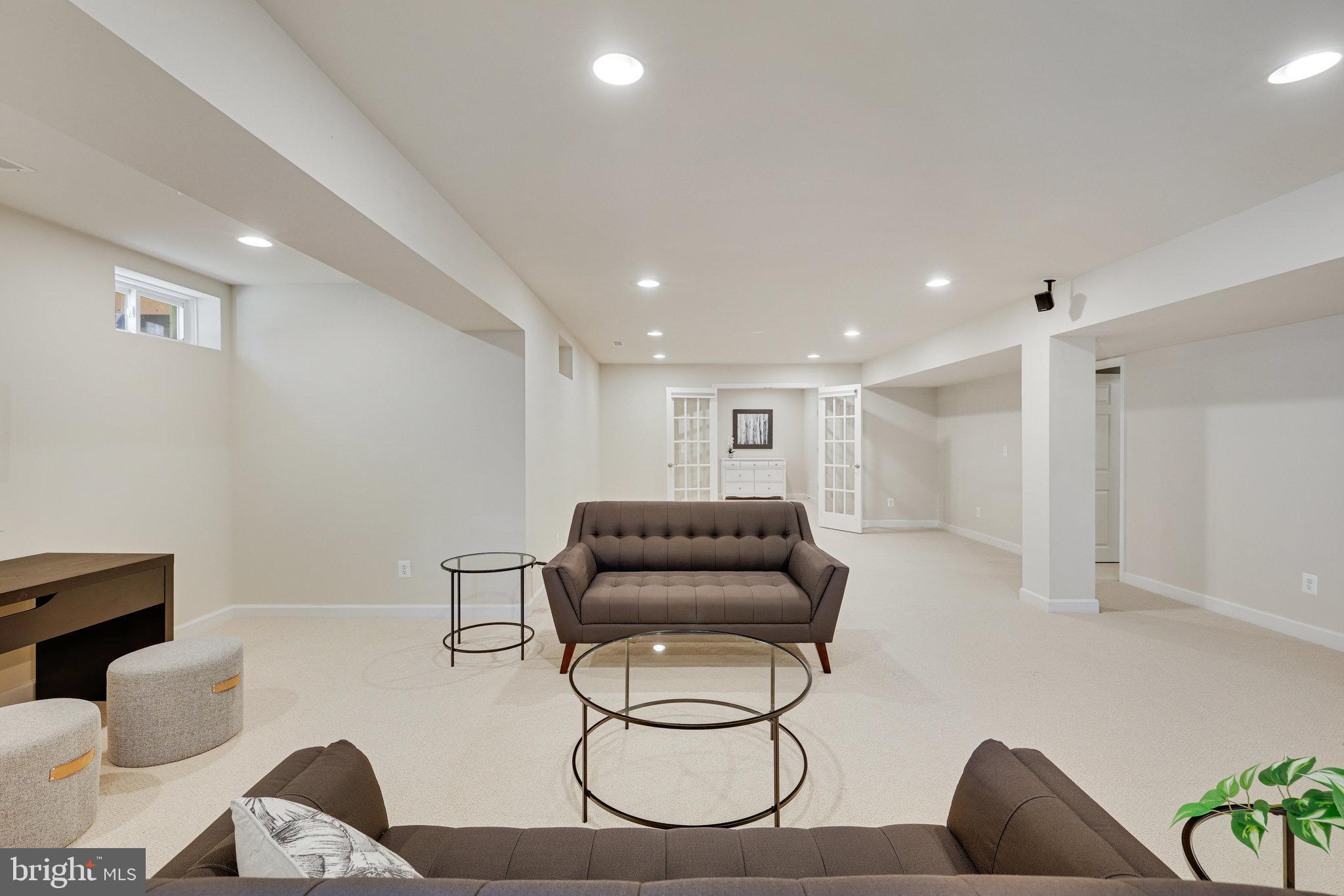 PIMMIT HILLS - Residential