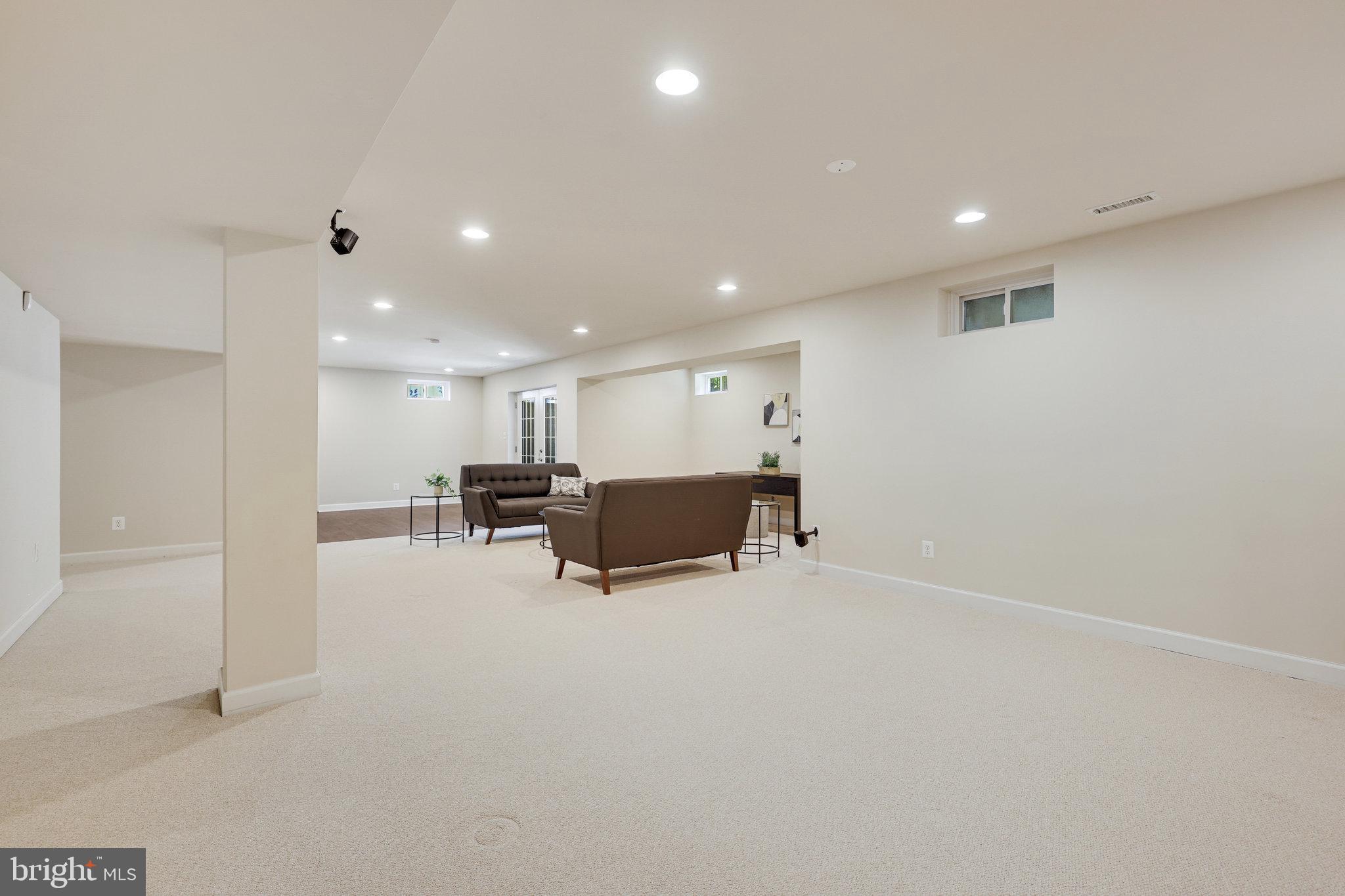 PIMMIT HILLS - Residential