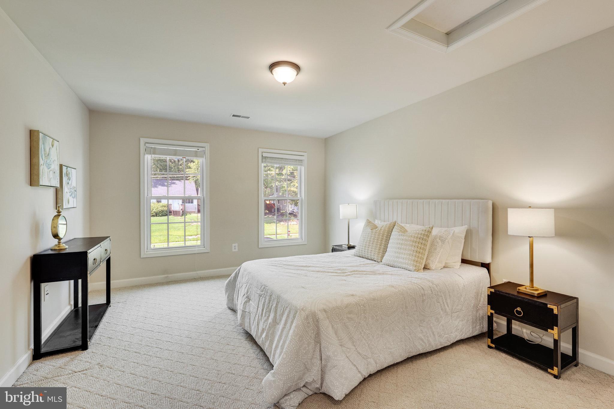 PIMMIT HILLS - Residential