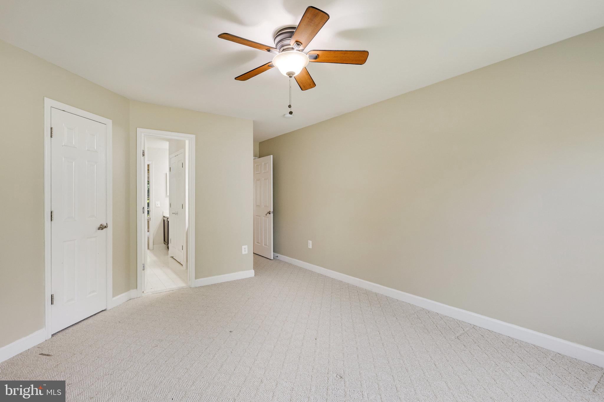 PIMMIT HILLS - Residential