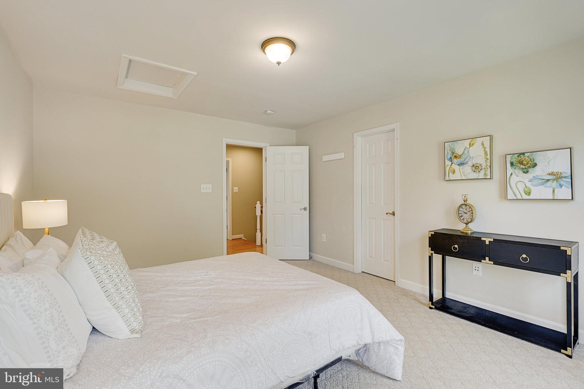 PIMMIT HILLS - Residential