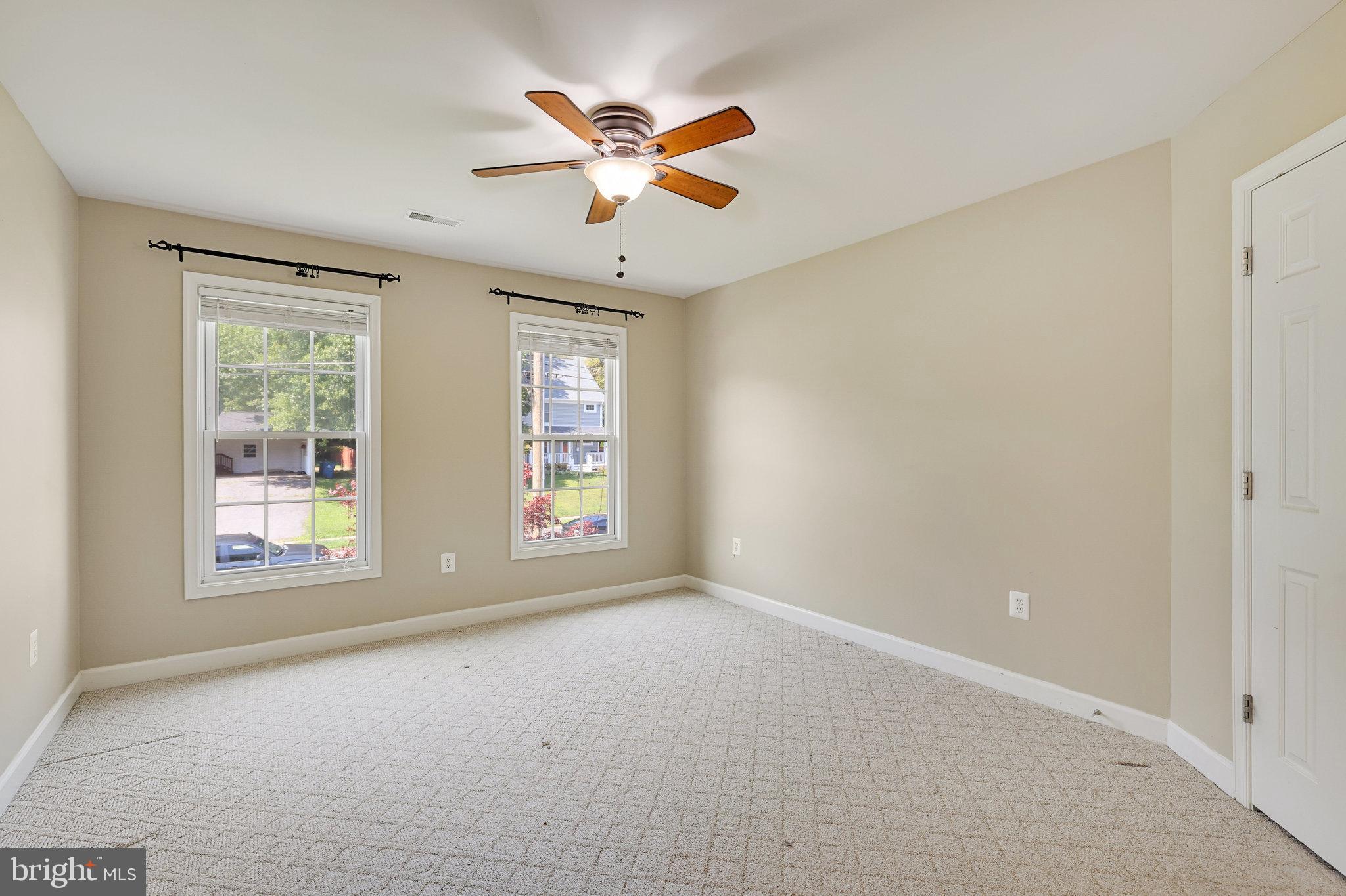 PIMMIT HILLS - Residential