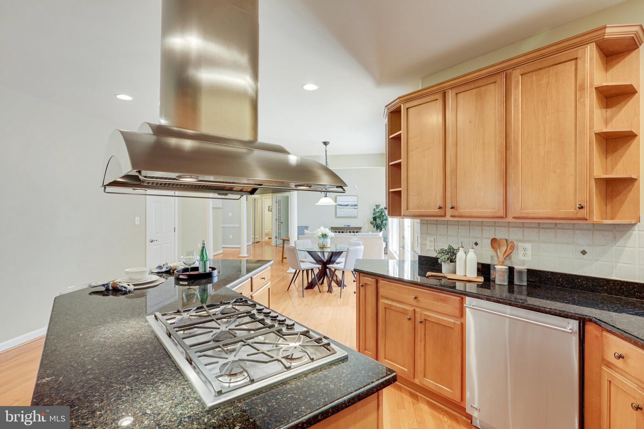 PIMMIT HILLS - Residential