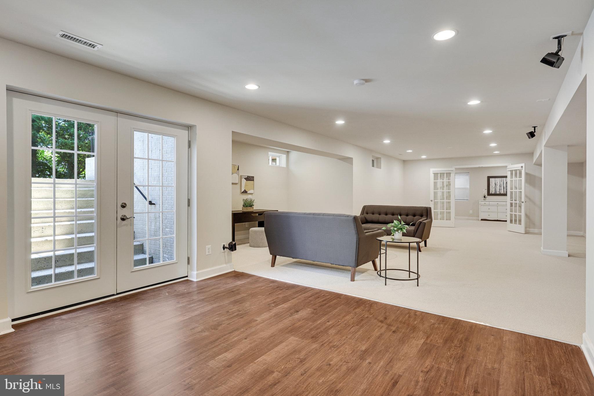 PIMMIT HILLS - Residential