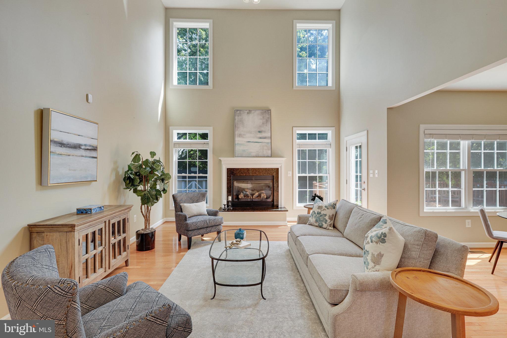 PIMMIT HILLS - Residential