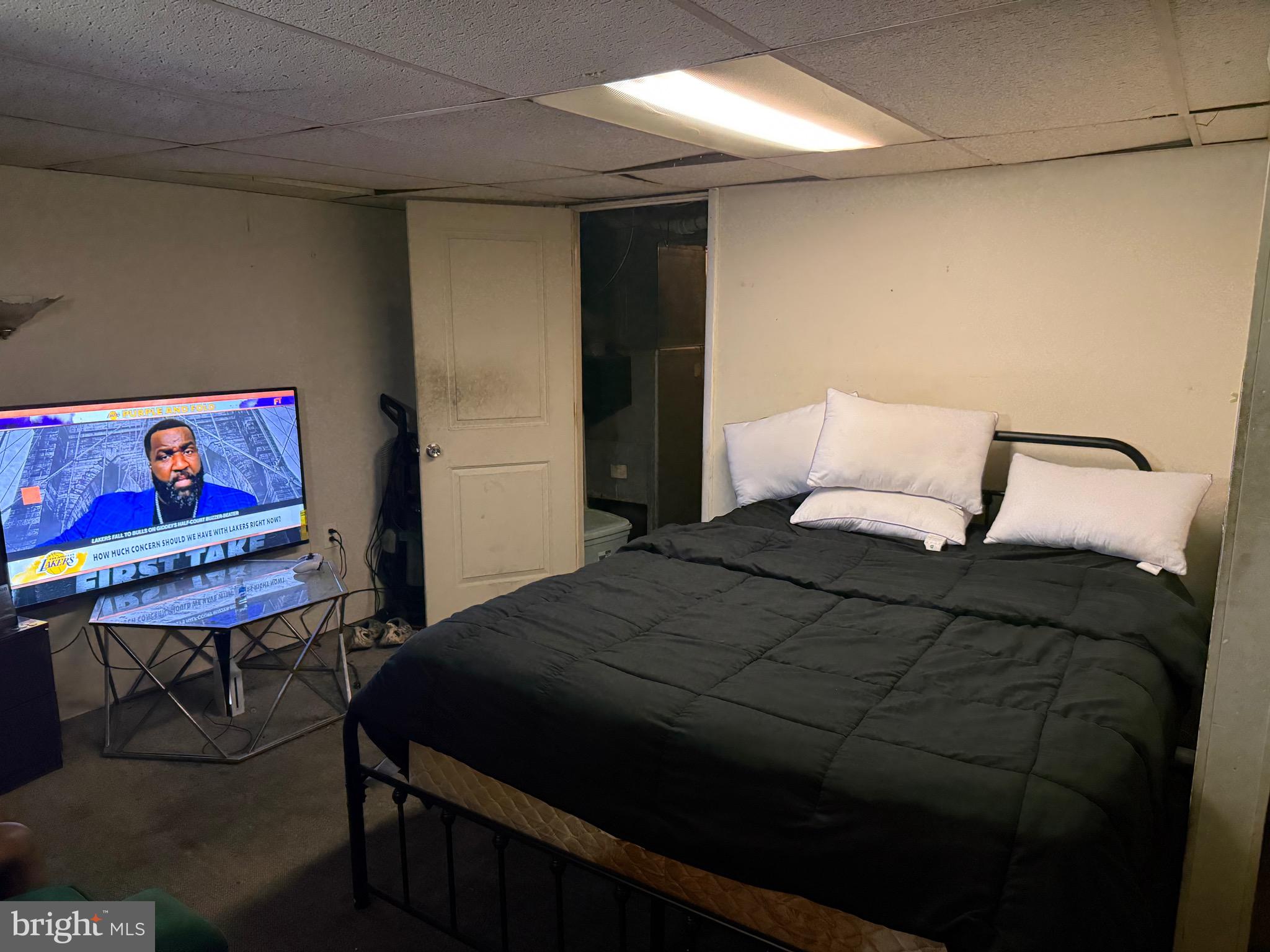 LAWNCREST - Residential