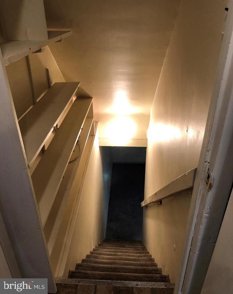 LAWNCREST - Residential