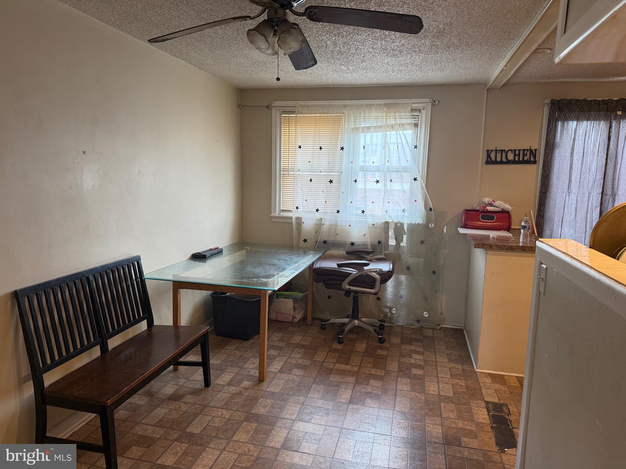 LAWNCREST - Residential