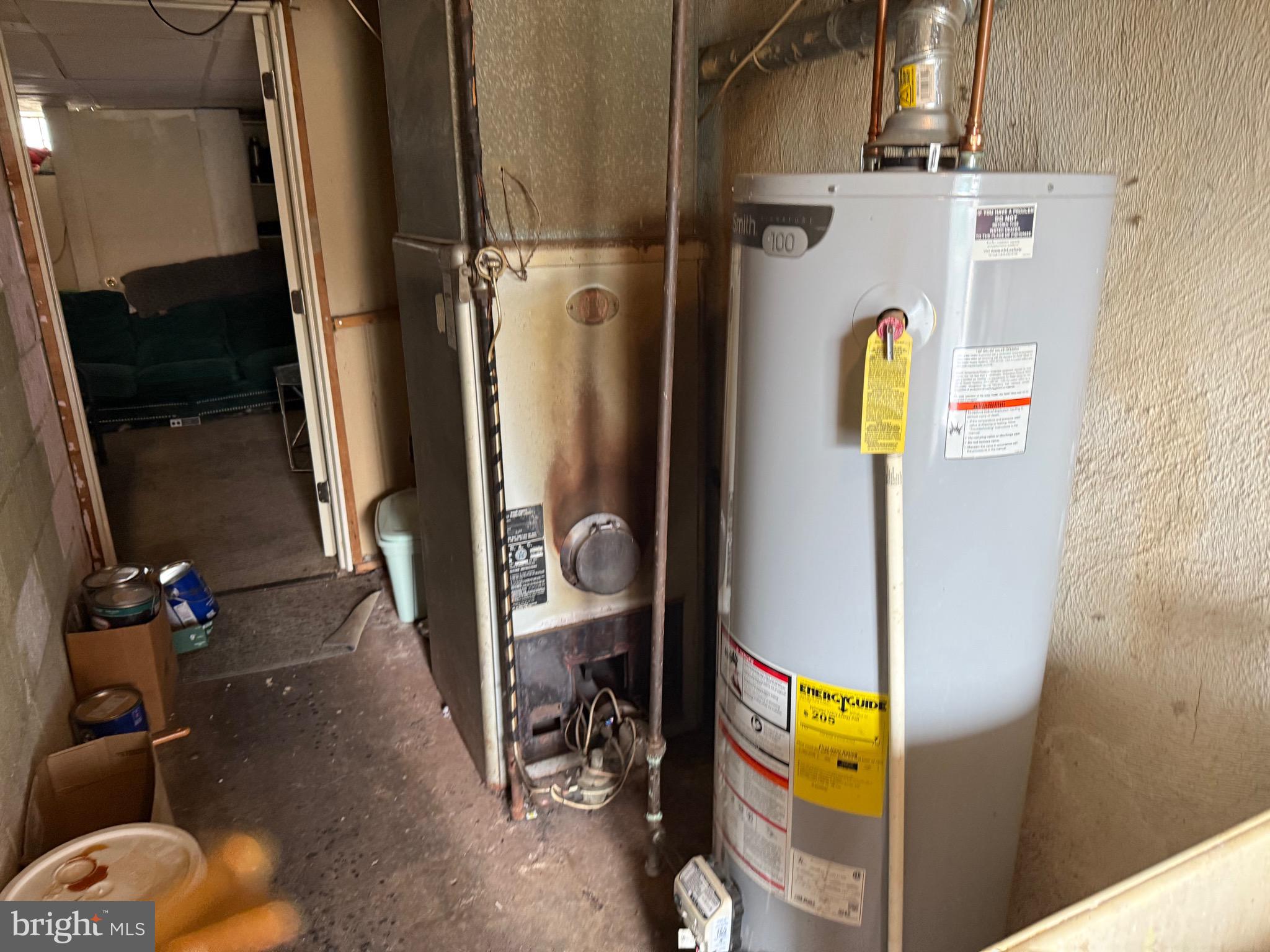 LAWNCREST - Residential